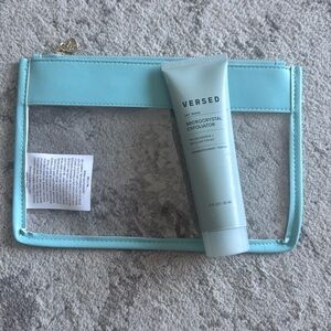 NWT Versed Gentle Exfoliating Cleanser with Aqua Clear Pouch